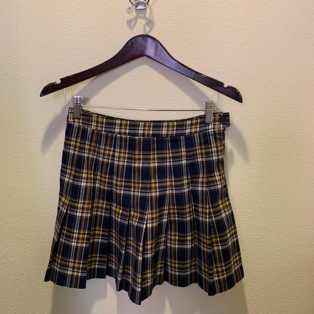 Forever 21 Pleated Plaid Navy & Yellow Mini Skirt